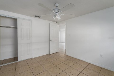 Immobilier commercial à vendre à Bradenton, Floride: 4 chambres, 135.45 m2 № 2349332 - photo 11