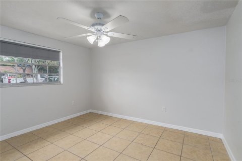 Immobilier commercial à vendre à Bradenton, Floride: 4 chambres, 135.45 m2 № 2349332 - photo 20