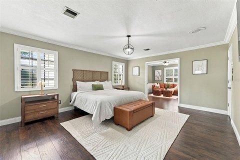 House in Apopka, Florida 3 bedrooms, 292.18 sq.m. № 2393741 - photo 5
