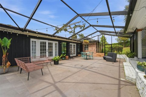 House in Apopka, Florida 3 bedrooms, 292.18 sq.m. № 2393741 - photo 19