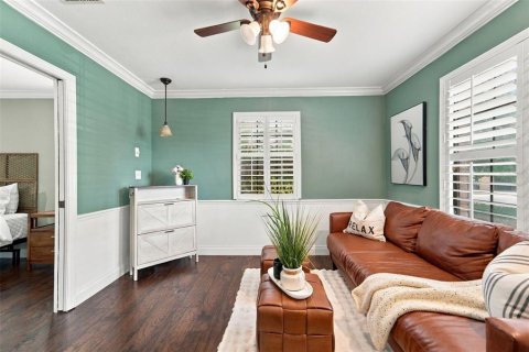 House in Apopka, Florida 3 bedrooms, 292.18 sq.m. № 2393741 - photo 8