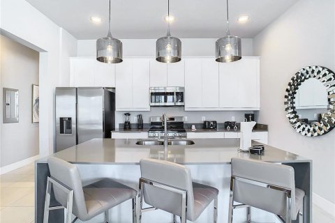 Copropriété à louer à Kissimmee, Floride: 3 chambres, 139.35 m2 № 2351516 - photo 6