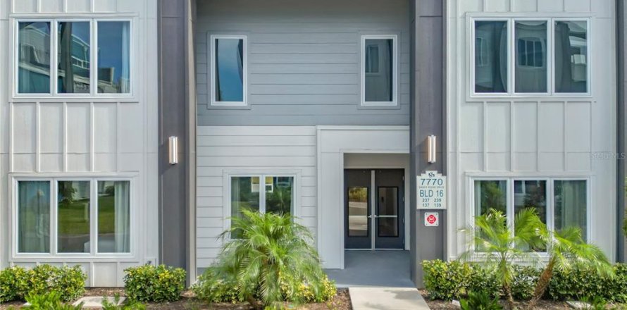 Condo à Kissimmee, Floride, 3 chambres  № 2351516