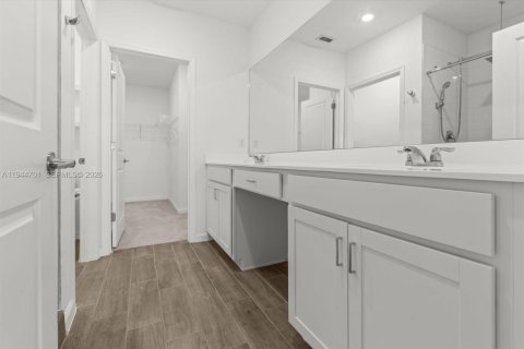 House in St. Lucie, Florida 5 bedrooms, 223.8 sq.m. № 2002933 - photo 18