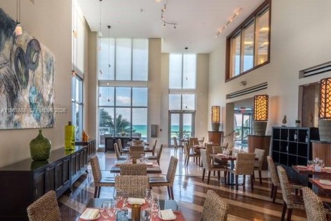 Condominio en venta en Sunny Isles Beach, Florida, 1 dormitorio, 63.92 m2 № 2031409 - foto 21