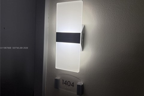 Condominio en venta en Sunny Isles Beach, Florida, 1 dormitorio, 63.92 m2 № 2031409 - foto 20