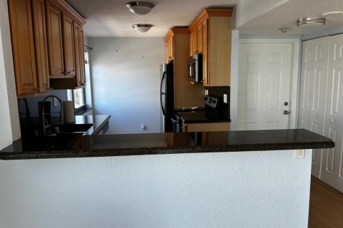 Condo in Pompano Beach, Florida, 2 bedrooms  № 2244491 - photo 21