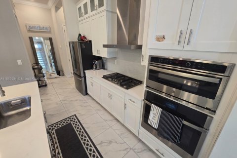House in Parkland, Florida 3 bedrooms, 201.97 sq.m. № 1931696 - photo 3