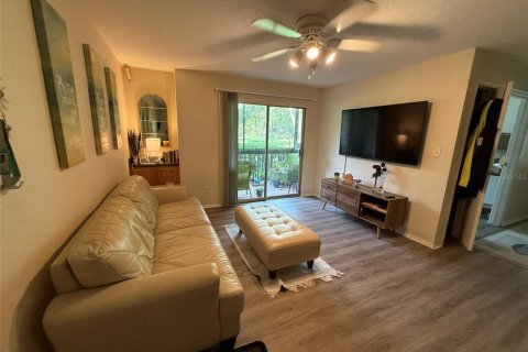 Condominio en alquiler en Saint Petersburg, Florida, 2 dormitorios, 74.32 m2 № 2114508 - foto 3