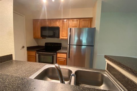 Condominio en alquiler en Saint Petersburg, Florida, 2 dormitorios, 74.32 m2 № 2114508 - foto 4