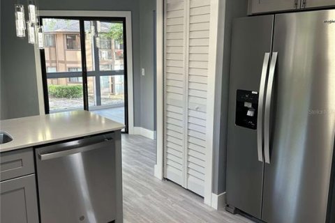 Condo in Palm Coast, Florida, 2 bedrooms  № 451948 - photo 11