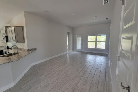 Casa en venta en Dade City, Florida, 4 dormitorios, 169.08 m2 № 1213968 - foto 13