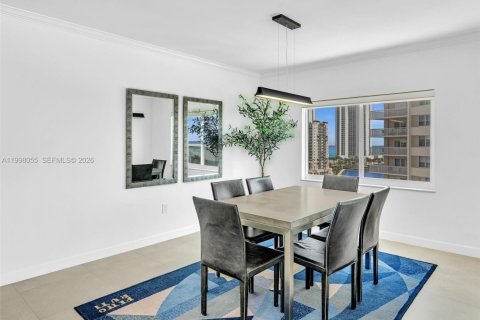 Купить кондоминиум в Санни-Айлс-Бич, Флорида 2 спальни, 120.31м2, № 2063570 - фото 27