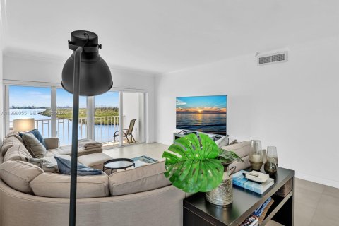 Купить кондоминиум в Санни-Айлс-Бич, Флорида 2 спальни, 120.31м2, № 2063570 - фото 5