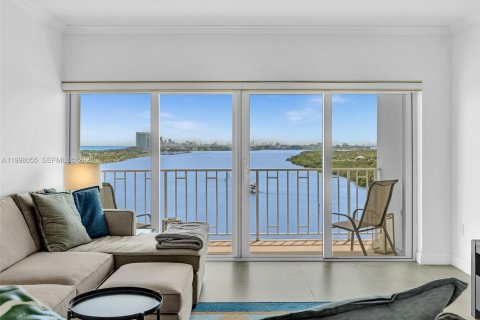 Купить кондоминиум в Санни-Айлс-Бич, Флорида 2 спальни, 120.31м2, № 2063570 - фото 7