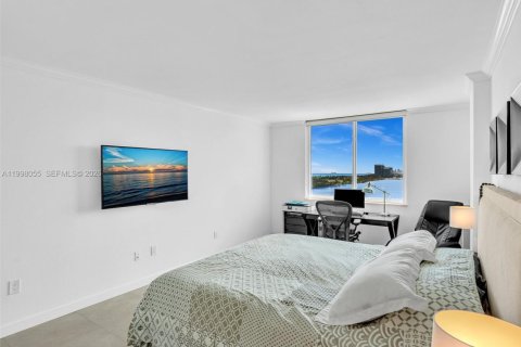 Купить кондоминиум в Санни-Айлс-Бич, Флорида 2 спальни, 120.31м2, № 2063570 - фото 20