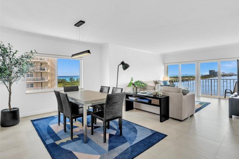 Купить кондоминиум в Санни-Айлс-Бич, Флорида 2 спальни, 120.31м2, № 2063570 - фото 6