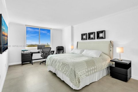 Купить кондоминиум в Санни-Айлс-Бич, Флорида 2 спальни, 120.31м2, № 2063570 - фото 19