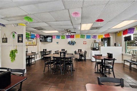 Immobilier commercial à vendre à LaBelle, Floride № 2008062 - photo 6