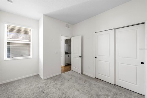 House in HERON BAY in Palmetto, Florida 5 bedrooms, 240.52 sq.m. № 2094677 - photo 15