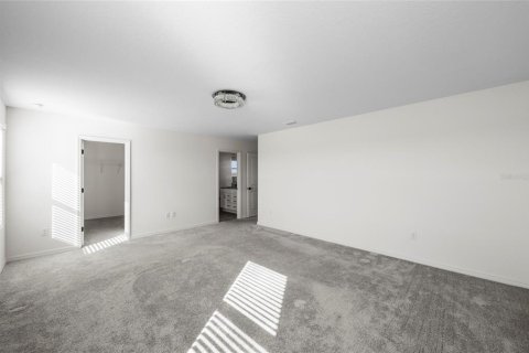 House in HERON BAY in Palmetto, Florida 5 bedrooms, 240.52 sq.m. № 2094677 - photo 23