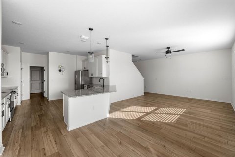 House in HERON BAY in Palmetto, Florida 5 bedrooms, 240.52 sq.m. № 2094677 - photo 6