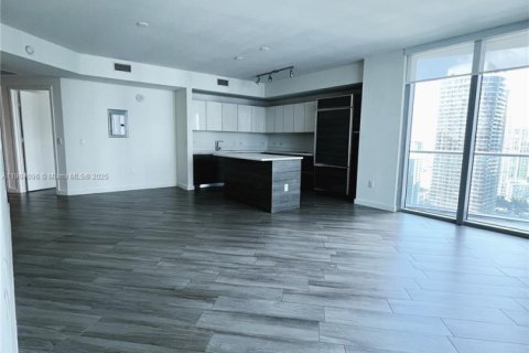 Copropriété à louer à Miami, Floride: 2 chambres, 108.23 m2 № 1956785 - photo 1