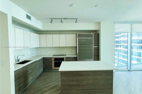 Copropriété à louer à Miami, Floride: 2 chambres, 108.23 m2 № 1956785 - photo 3