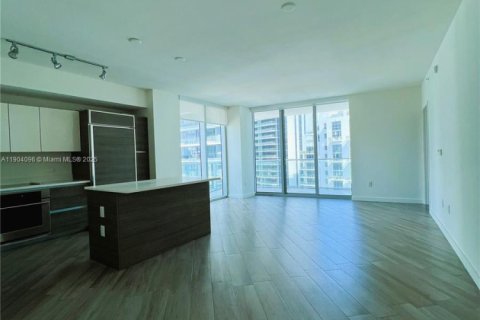 Copropriété à louer à Miami, Floride: 2 chambres, 108.23 m2 № 1956785 - photo 5