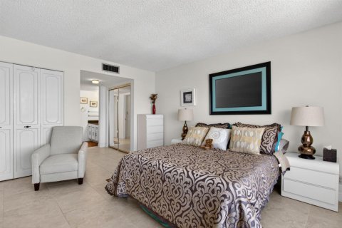 Condo in Fort Lauderdale, Florida, 1 bedroom № 2087024 - photo 30