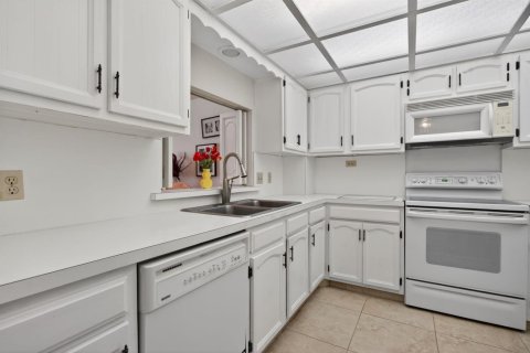 Condo in Fort Lauderdale, Florida, 1 bedroom № 2087024 - photo 12