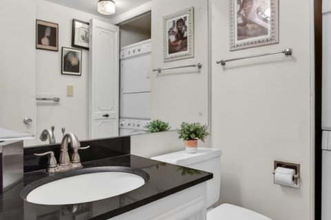 Condo in Fort Lauderdale, Florida, 1 bedroom № 2087024 - photo 26
