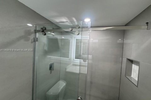 Condominio en alquiler en Aventura, Florida, 2 dormitorios, 116.78 m2 № 1890490 - foto 20