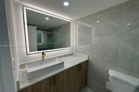 Condominio en alquiler en Aventura, Florida, 2 dormitorios, 116.78 m2 № 1890490 - foto 22