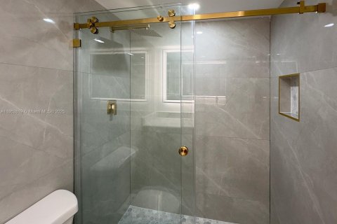 Condominio en alquiler en Aventura, Florida, 2 dormitorios, 116.78 m2 № 1890490 - foto 13