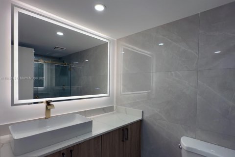 Condominio en alquiler en Aventura, Florida, 2 dormitorios, 116.78 m2 № 1890490 - foto 12