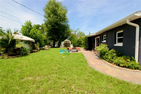 House in Apopka, Florida 4 bedrooms, 130.62 sq.m. № 1843813 - photo 16