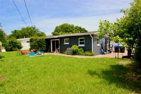 House in Apopka, Florida 4 bedrooms, 130.62 sq.m. № 1843813 - photo 17