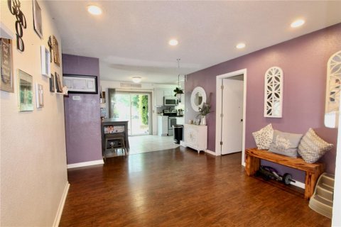 House in Apopka, Florida 4 bedrooms, 130.62 sq.m. № 1843813 - photo 3