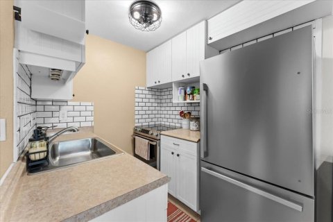 Condominio en venta en Bradenton, Florida, 1 dormitorio, 42.08 m2 № 1894374 - foto 3