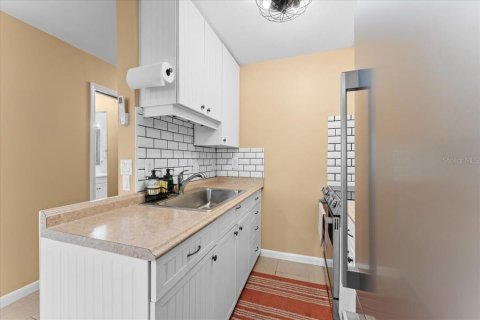 Condominio en venta en Bradenton, Florida, 1 dormitorio, 42.08 m2 № 1894374 - foto 7