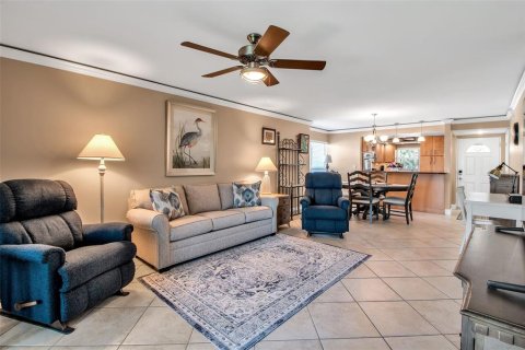 Copropriété à vendre à Bradenton, Floride: 2 chambres, 117.24 m2 № 1737260 - photo 21