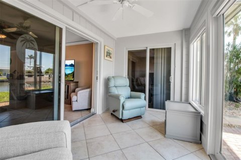 Copropriété à vendre à Bradenton, Floride: 2 chambres, 117.24 m2 № 1737260 - photo 26