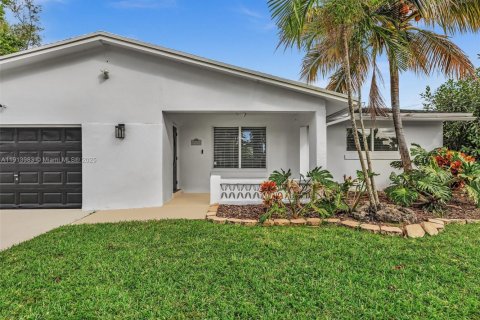 Villa ou maison à louer à Dania Beach, Floride: 3 chambres, 143.07 m2 № 1969703 - photo 4