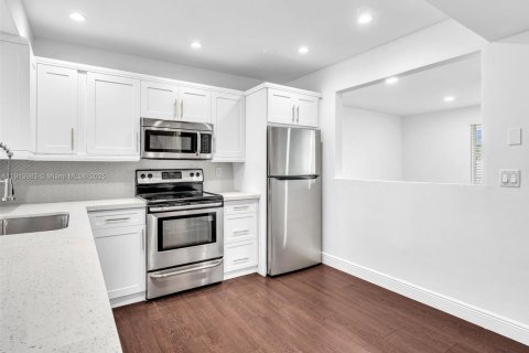 Villa ou maison à louer à Dania Beach, Floride: 3 chambres, 143.07 m2 № 1969703 - photo 25