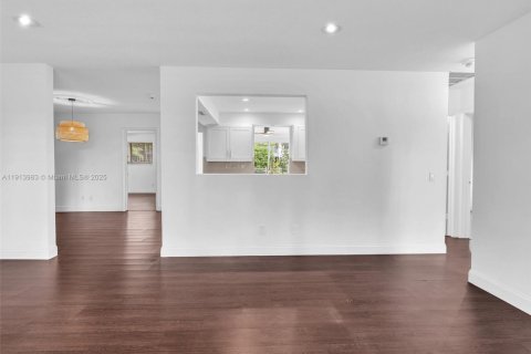 Villa ou maison à louer à Dania Beach, Floride: 3 chambres, 143.07 m2 № 1969703 - photo 10