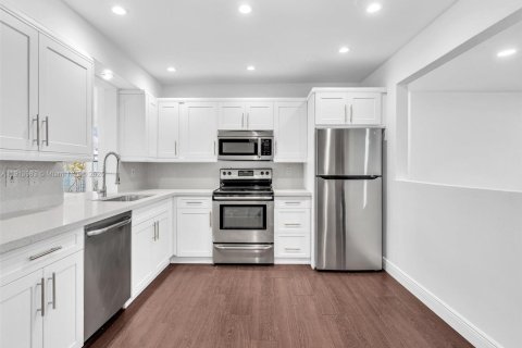 Villa ou maison à louer à Dania Beach, Floride: 3 chambres, 143.07 m2 № 1969703 - photo 24