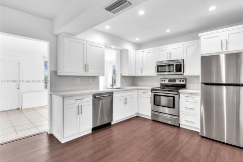 Villa ou maison à louer à Dania Beach, Floride: 3 chambres, 143.07 m2 № 1969703 - photo 23