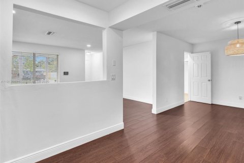 Villa ou maison à louer à Dania Beach, Floride: 3 chambres, 143.07 m2 № 1969703 - photo 17