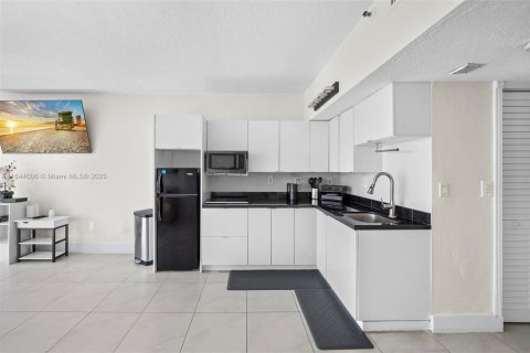 Copropriété à louer à Miami, Floride: 37.16 m2 № 1839457 - photo 8
